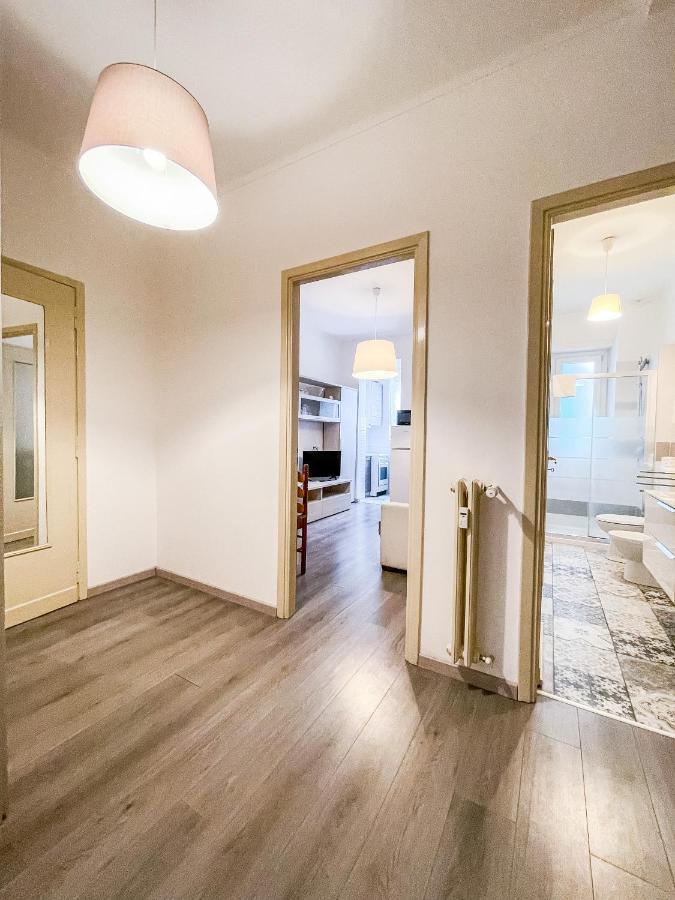 Myhouse Inn Marche - Affitti Brevi Italia Turin Bagian luar foto